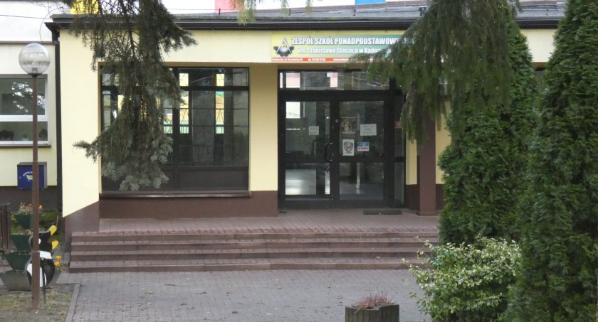 Na zdjęciu wejście do Mechanika