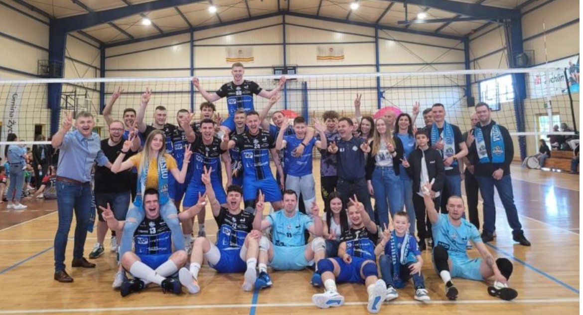 Na zdjęciu drużyna KS Volley Radomsko 