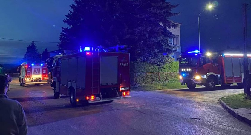 Na zdjęciu wozy strażackie, fot. OSP Gomunice 