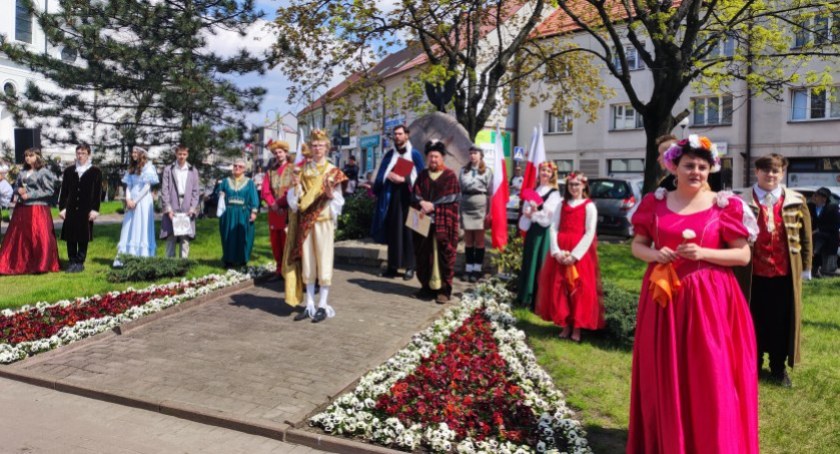 Na zdjęciu obchody rocznicy uchwalenia konstytucji, Radomsko 2022