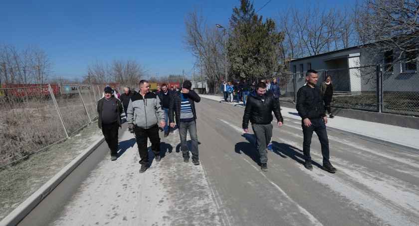W marcu 2022 mieszkańcy protestowali i blokowali wjazd do firmy Loconi
