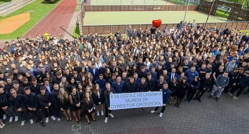 Ma zdjęciu uczniowie Mechanika, fot. Facebook/ZSP nr 1