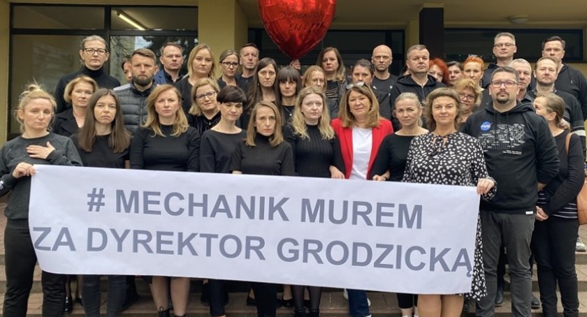 Na zdjęciu protestujący nauczyciele Mechanika, fot. Facebook/ZSP nr 1