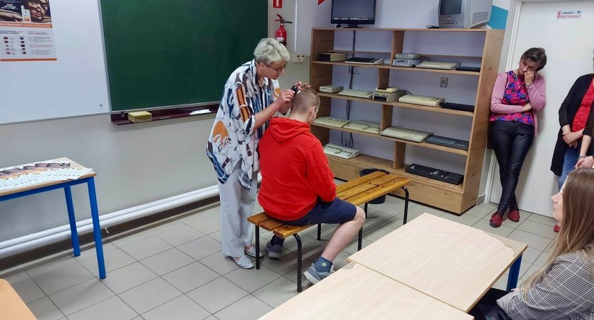 Na zdjęciu uczestnicy spotkania, fot. Facebook/ZSE-E