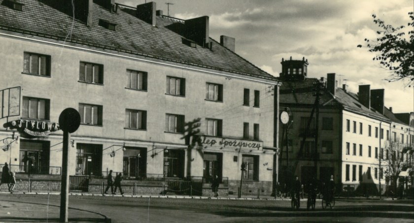 Na zdjęciu centrum Radomska, restauracja 