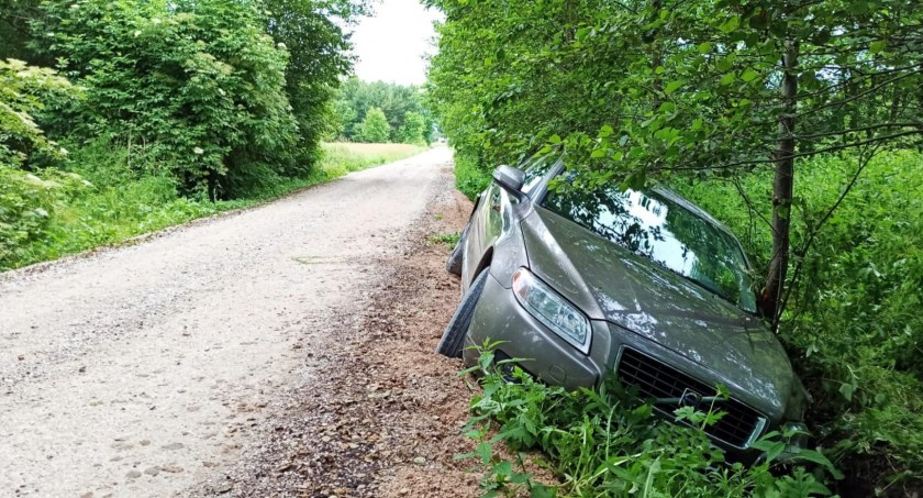 Na zdjęciu volvo, którym kierował 28-latek, fot. KPP Radomsko