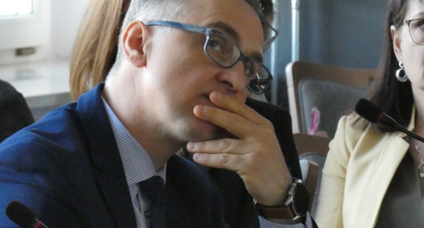 Na zdjęciu radny KO Rafal Dębski