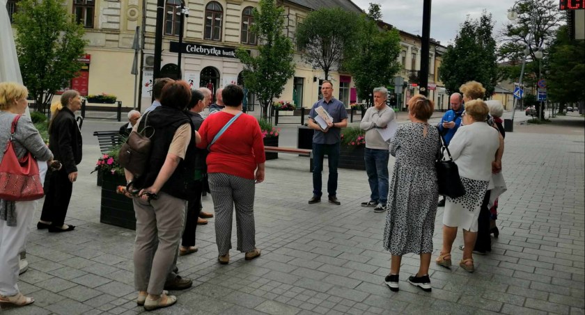 Na zdjęciu uczestnicy spotkania, fot. Facebook/Muzeum Regionalne