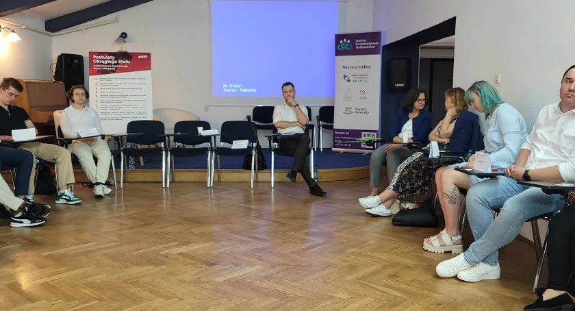 Na zdjęciu uczestnicy obrad