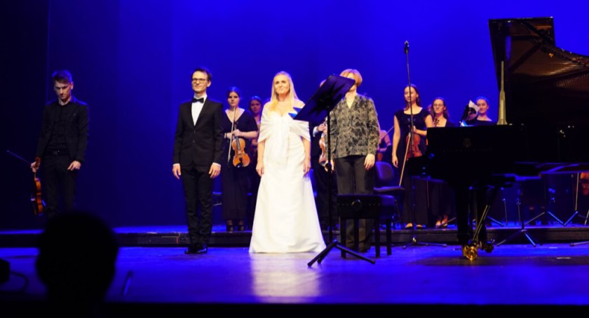 Na zdjęciu koncert byłych stypendystów FIK-u w MDK, fot. www.fik.com.pl