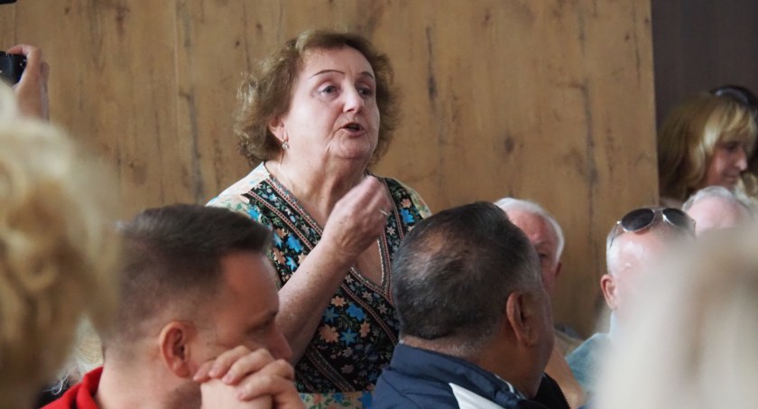Na zdjęciu Anna Mirowska-Kaczmarek na spotkaniu w UM