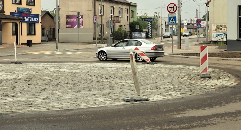 Na zdjęciu rondo przy ul. Krasickiego, fot. Facebook/Starostwo Powiatowe