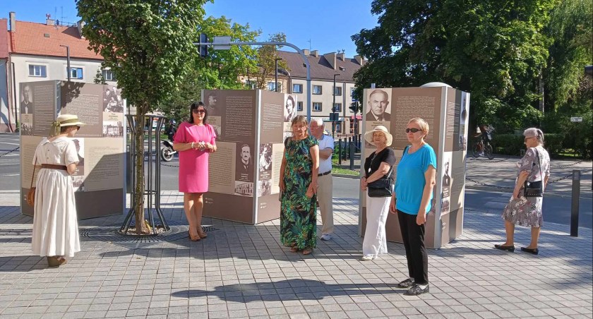 Na zdjęciu otwarcie wystawy, fot. Facebook/Muzeum Regionalne