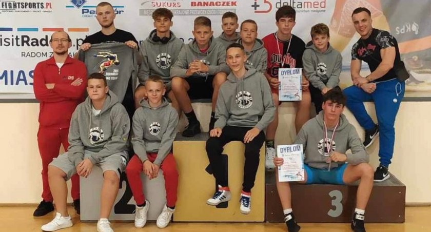 Na zdjęciu: Nasi zapaśnicy wrócili do domów z medalami