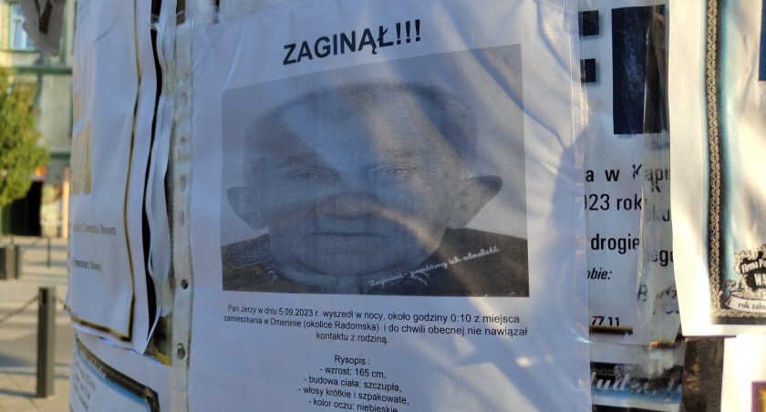 Na zdjęciu ogłoszenie o zaginięciu pana Jerzego na słupie w Radomsku