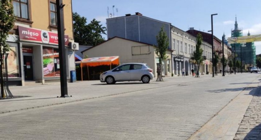 Na zdjęciu pusta ulica Reymonta w Radomsku