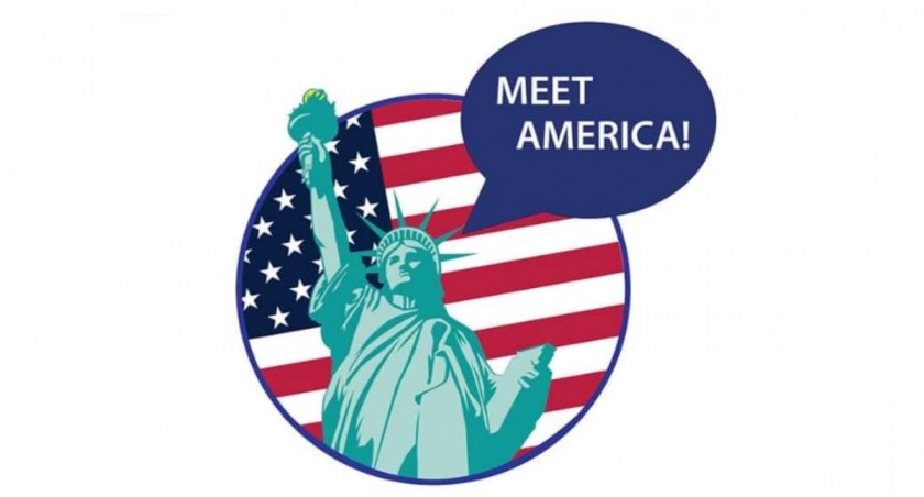 Na zdjęcie banner programu Meet America, fot. Ambasada Amerykańska