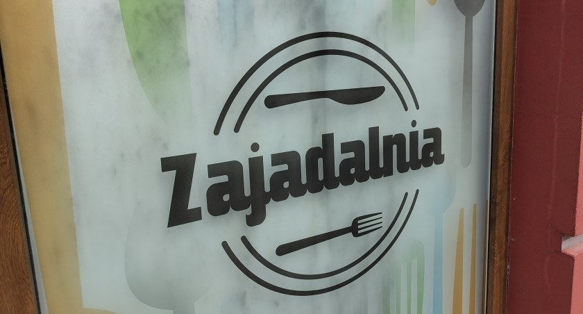 Na zdjęciu witryna baru Zajadalnia