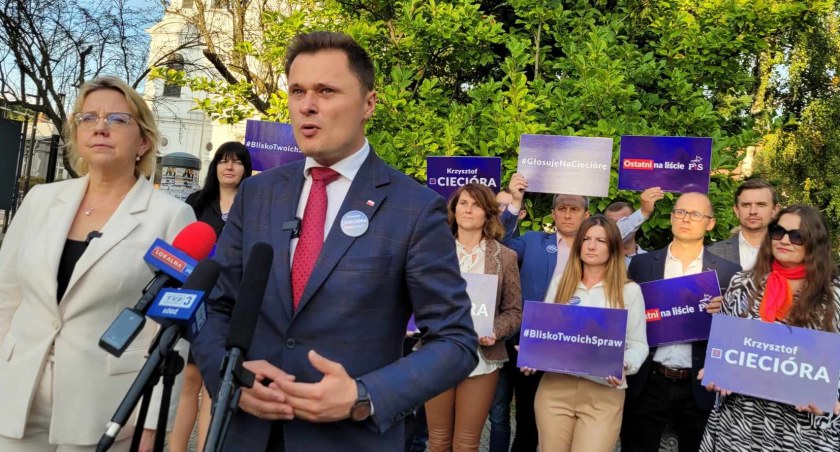Na zdjęciu minister Anna Moskwa i wiceminister Krzysztof Ciecióra
