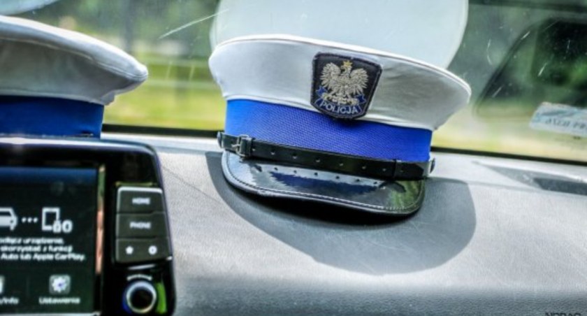 Na zdjęciu wnętrze radiowozu, fot. KPP Radomsko