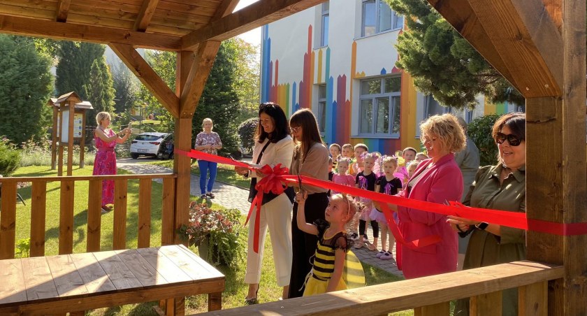 Na zdjęciu uroczyste przecięcie wstęgi, fot. Facebook/Radomsko Miasto Otwarte