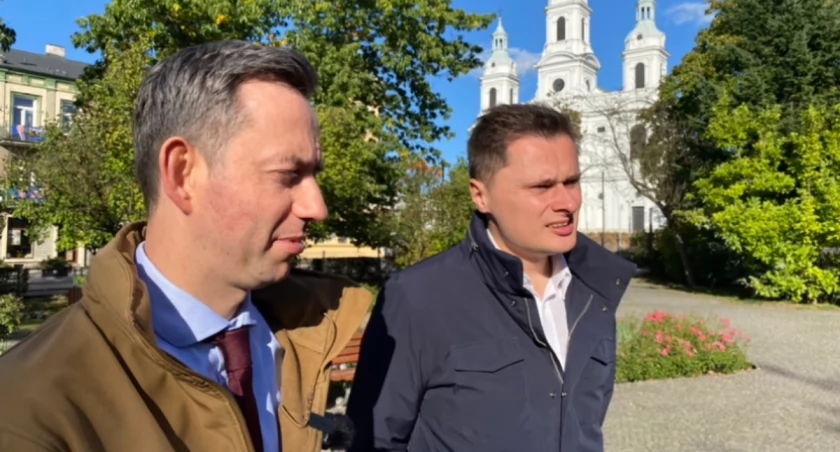 Na zdjęciu wiceministrowie Marcin Ociepa i Krzysztof Ciecióra