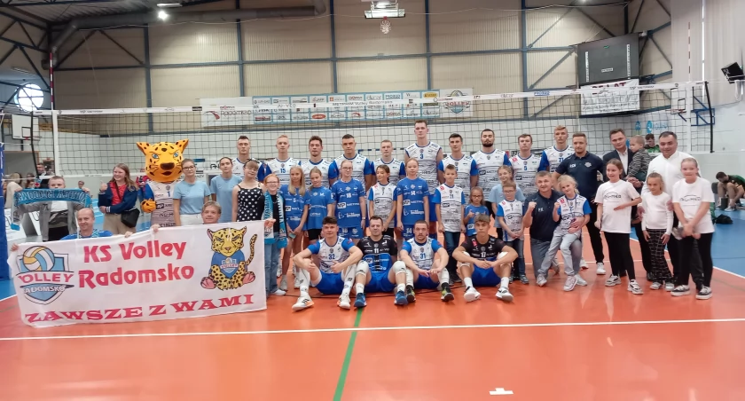 Na zdjęciu radomszczańscy siatkarze