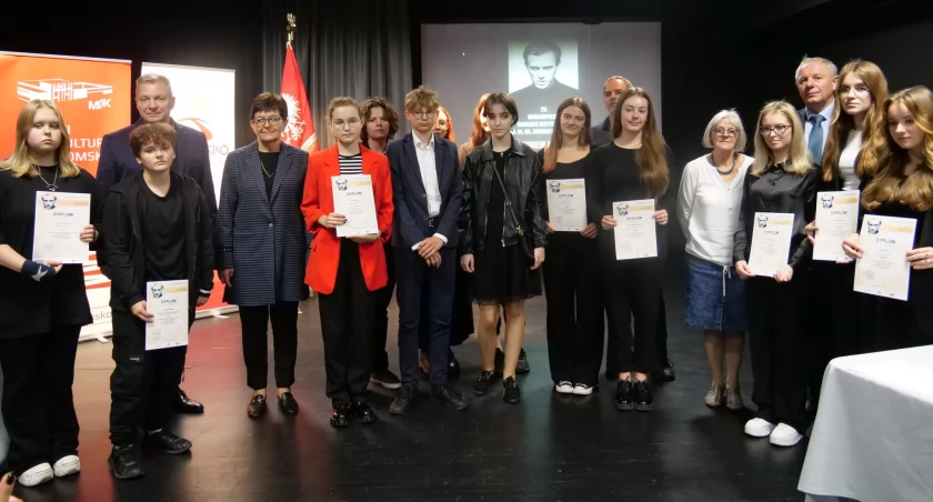 Na zdjęciu laureaci konkursu, fot. Facebook/MKD Radomsko