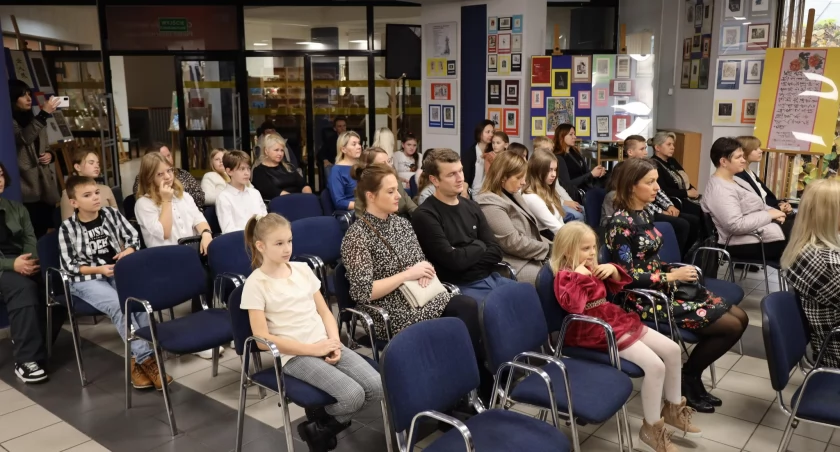 Na zdjęciu uczestnicy podsumowania konkursu, fot. Facebook/Radomsko Miasto Otwarte