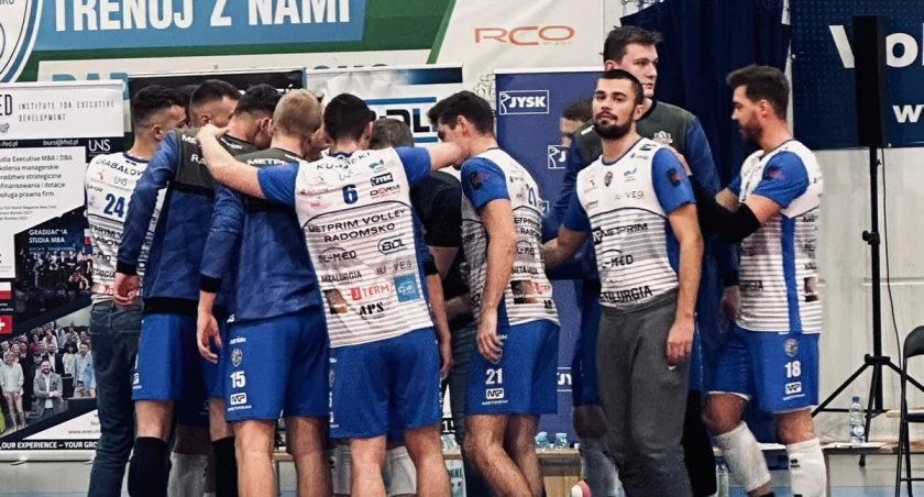 Na zdjęciu siatkarze KS Volley Metprim Radomsko, fot. Facebook/KS Volley Radomsko
