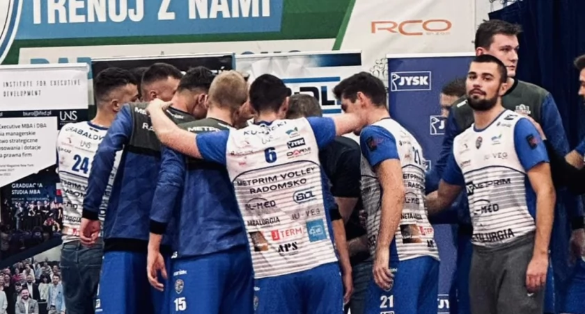 Na zdjęciu siatkarze KS Volley Radomsko