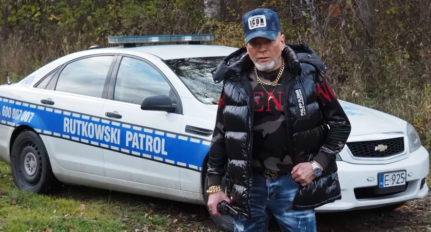 Na zdjęciu Krzysztof Rutkowski na ulicy Partyzanckiej