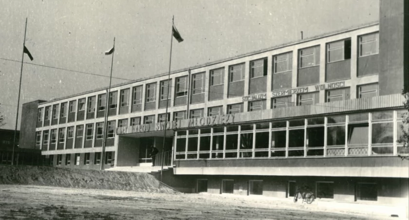 Na zdjęciu Technikum Mechaniczne, rok 1966. Fot. Zbiory muzeum