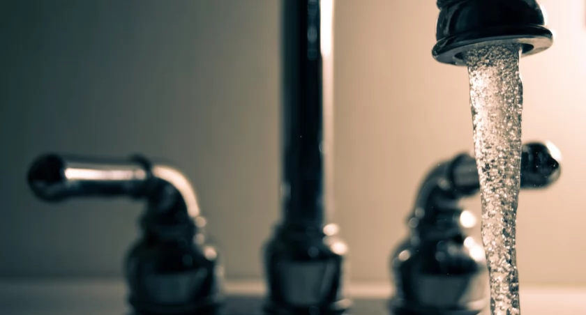 Na zdjęciu kran, fot. Pexels