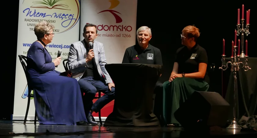 Na zdjęciu Anna Kapuściarek, Maciej Salski, Krzysztof Horoszkiewicz i Agata Kempska