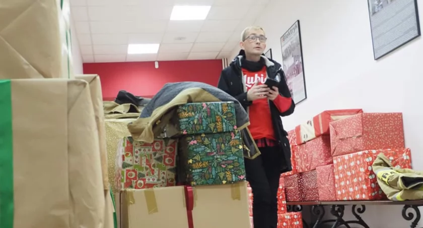Na zdjęciu Mirosław Moliński, koordynator Szlachetnej Paczki w Radomsku, podczas poprzedniego finału