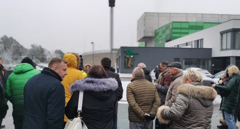 Na zdjęciu: l We wtorek około 40 osób, przede wszystkim radnych i pracowników PGK, oglądało spalarnię odpadów w Bydgoszczy