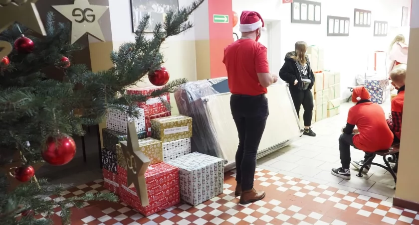 Na zdjęciu Szlachetnej Paczki z 2022 roku