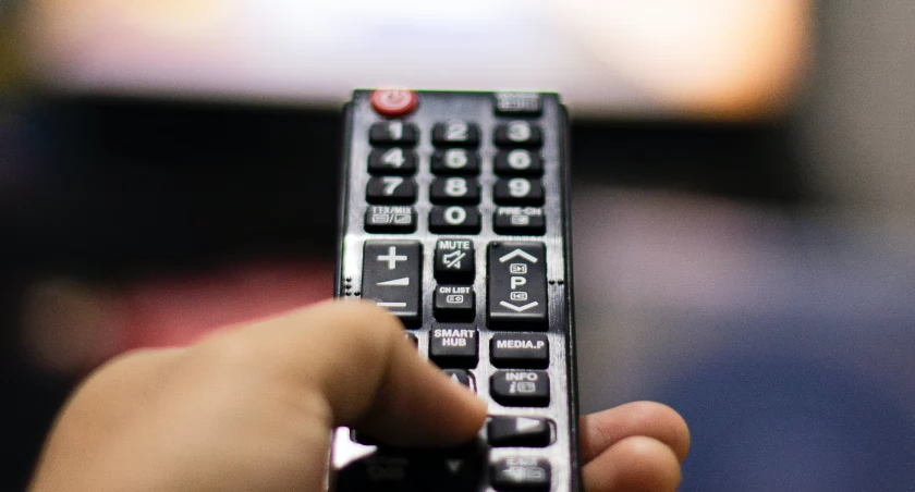 Na zdjęciu pilot do telewizora, fot. Pixabay