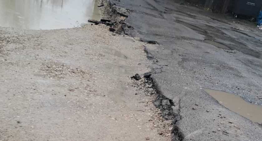 Na zdjęciu tymczasowy wjazd na ulicy Piłsudskiego, fot. Czytelnik
