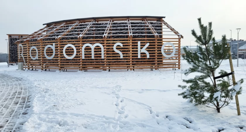 Na zdjęciu nowa tężnia w parku na Gliniankach, fot. Facebook/UM Radomsko