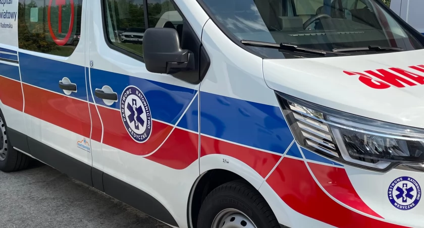 Na zdjęciu karetka pogotowia
