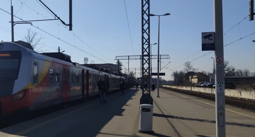 Na zdjęciu dworzec PKP w Radomsku