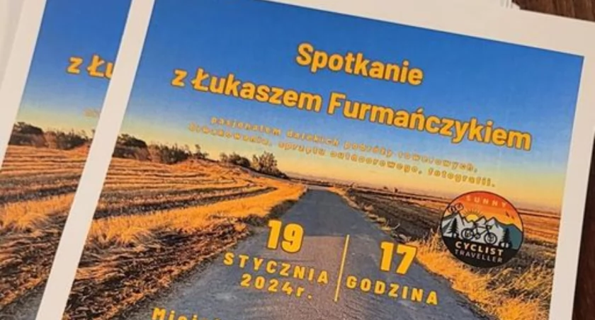Na zdjęciu plakaty informujące o spotkaniu, fot. Facebook/MBP w Radomsku