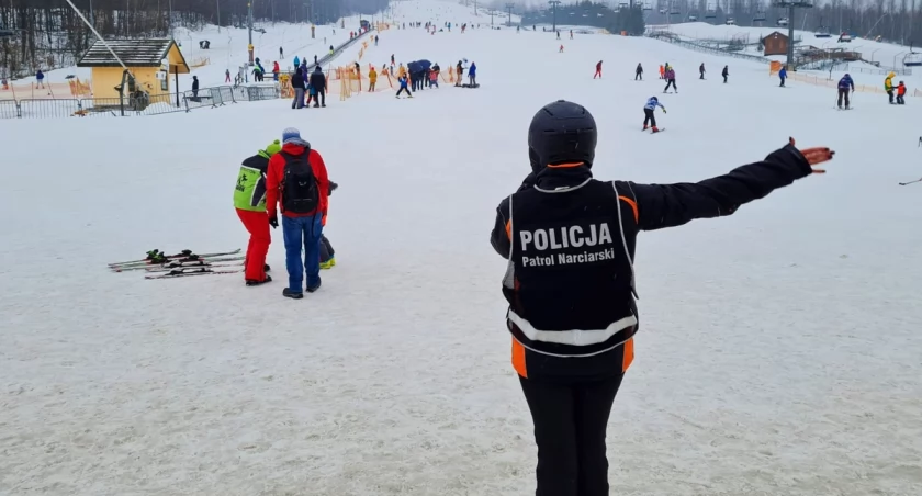 Na zdjęciu patrol narciarski, fot. KPP w Radomsku