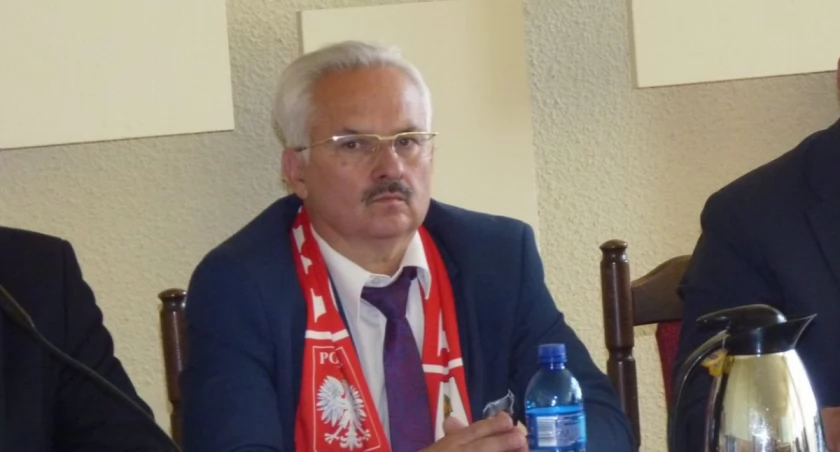 Na zdjęciu Artur Werner w czerwcu 2016, w czasie, kiedy był wiceprzewodniczącym rady miasta i radnym Razem dla Radomska