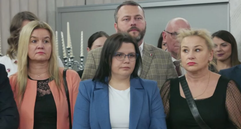 Na zdjęciu radni i działacze PiS-u podczas spotkania noworocznego partii w Radomsku w MDK