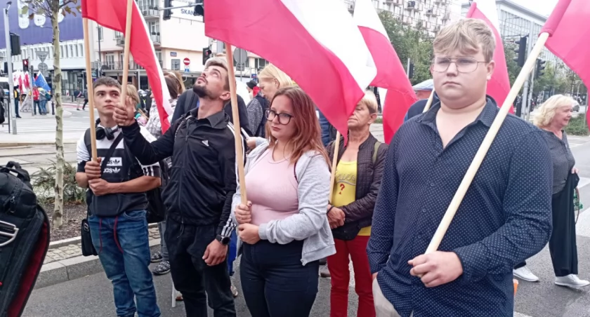 Na zdjęciu: Młodzi działacze Nowej Lewicy w Radomsku