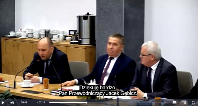 Na zdjęciu Jacek Gębicz (z lewej) na sesji 20 grudnia 2023