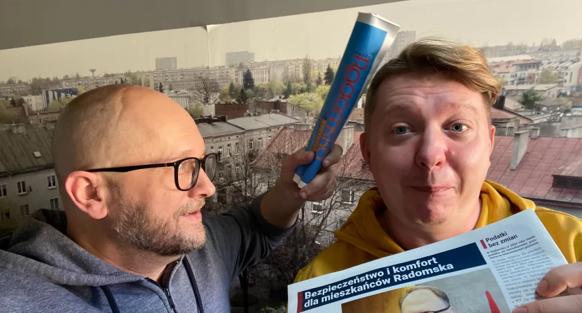 Na zdjęciu prowadzący podcast Andrzej Andrysiak i Paweł Aulich